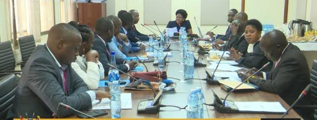 PAC HANDS KABERAMAIDO OFFICIALS  TO CID OVER UGX 751M  ROAD  FUNDS  SCANDAL.